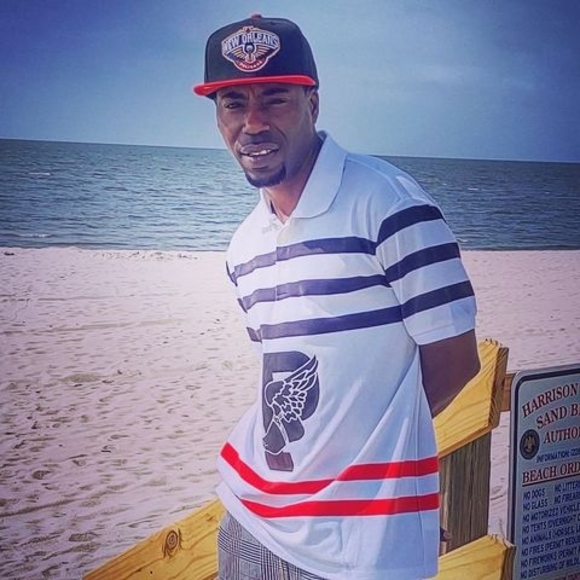 Meet your Posher, Elton - Picture 1 of 1